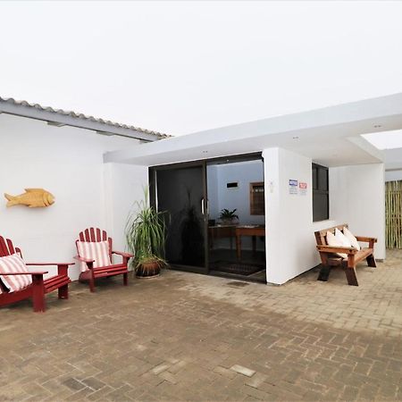 Tiende Laan Bed & Breakfast And Self-Catering ウォルビスベイ エクステリア 写真
