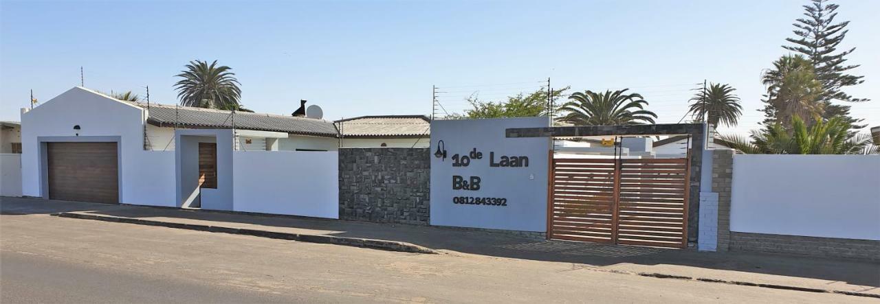 Tiende Laan Bed & Breakfast And Self-Catering ウォルビスベイ エクステリア 写真